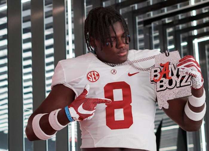 Class of 2023 defensive lineman Hunter Osborne.